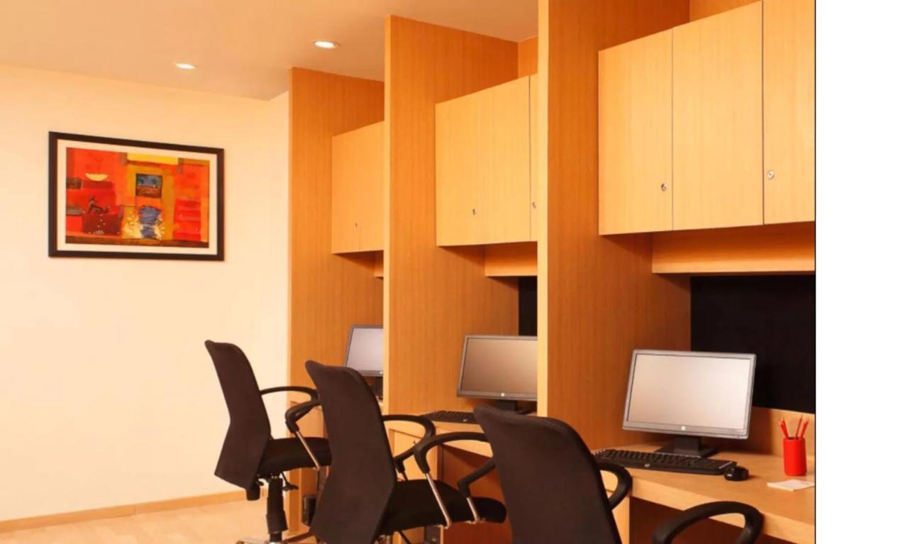 Hotel Red Fox By Lemon Tree Hotels, Delhi Airport